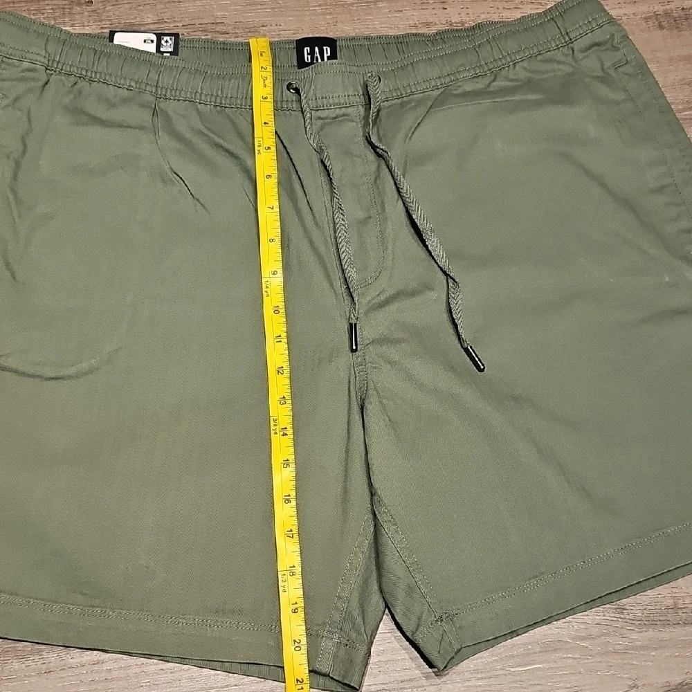 GAP Green Athletic Shorts with Elastic Waistband